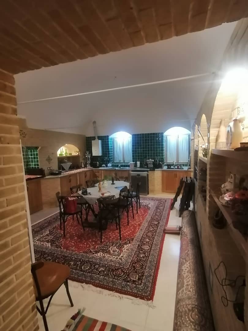 اجاره بوم گردی عمارت مهربانو - واحد ناز بانو عقدا