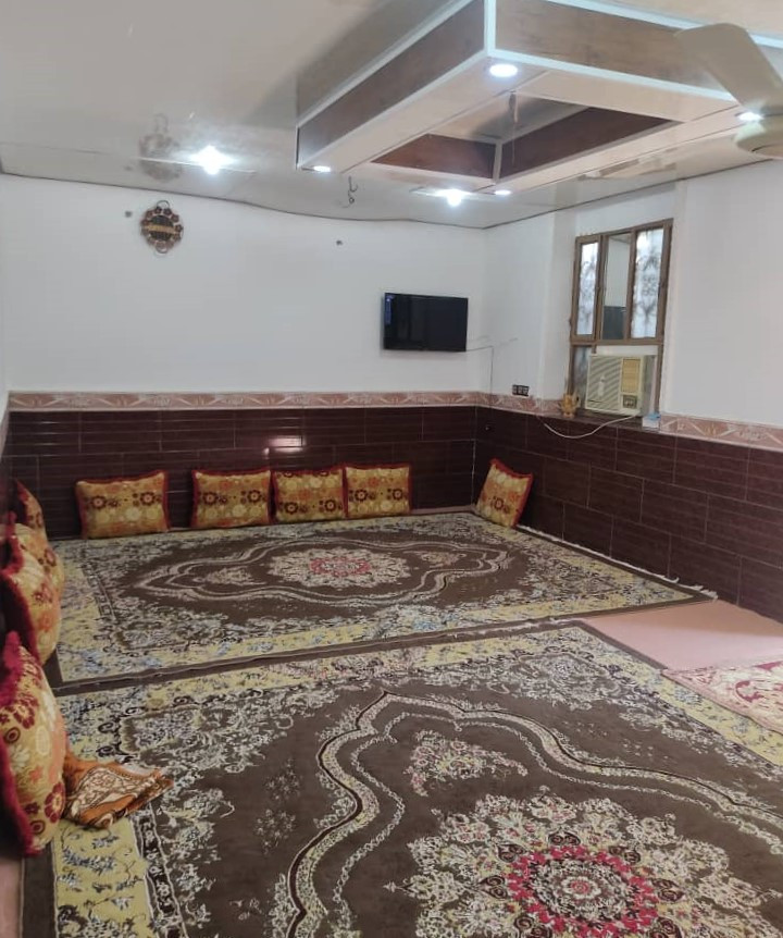 اقامتگاه بومگردی "علیشاهی" اتاق 3 (30 متری)