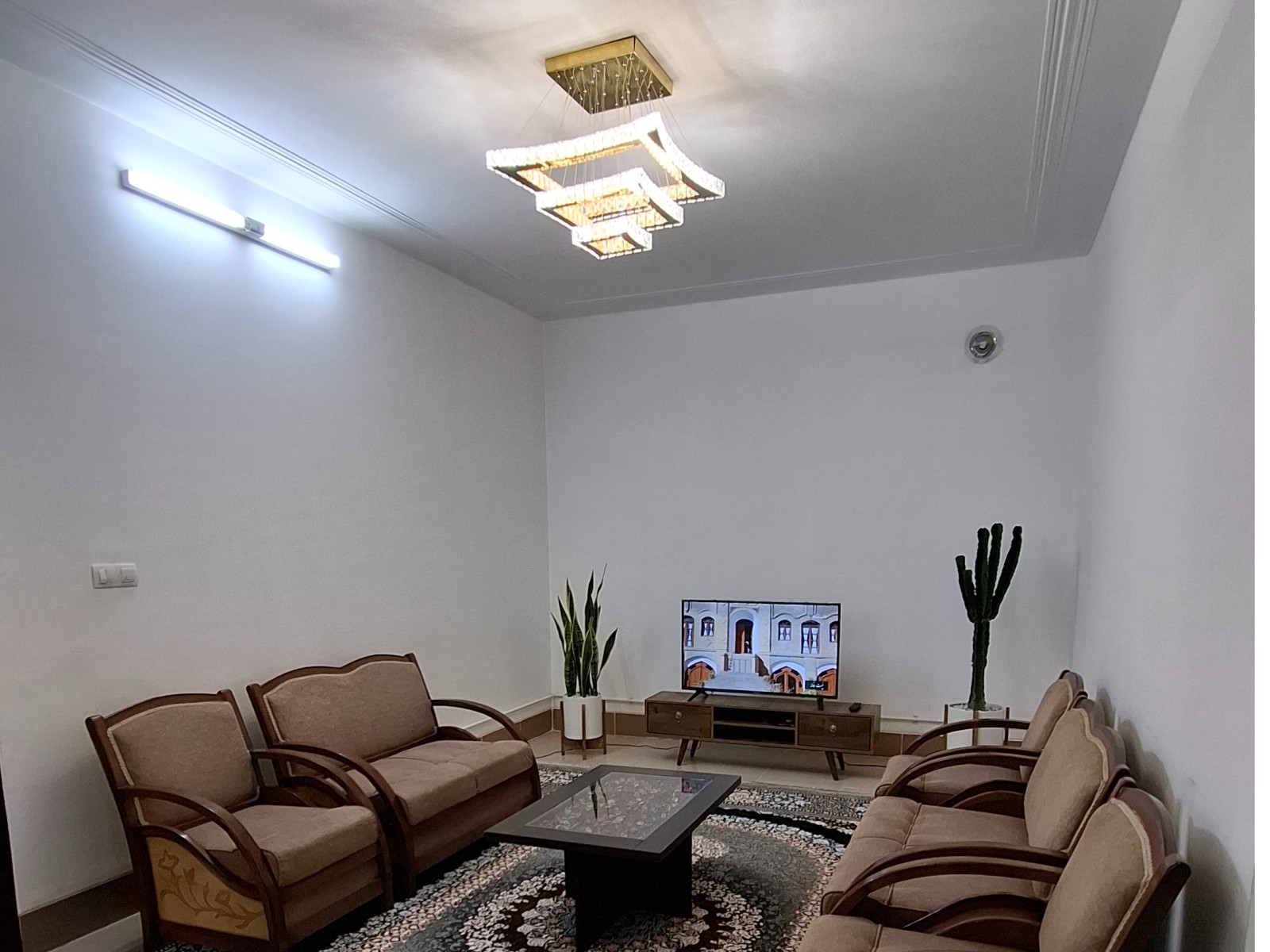 آپارتمان دو خوابه آریوبرزن