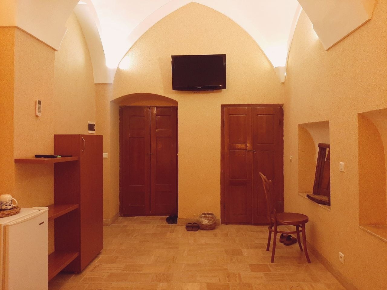 اقامتگاه بومگردی خانه سه نیک ( آذرمیدخت )