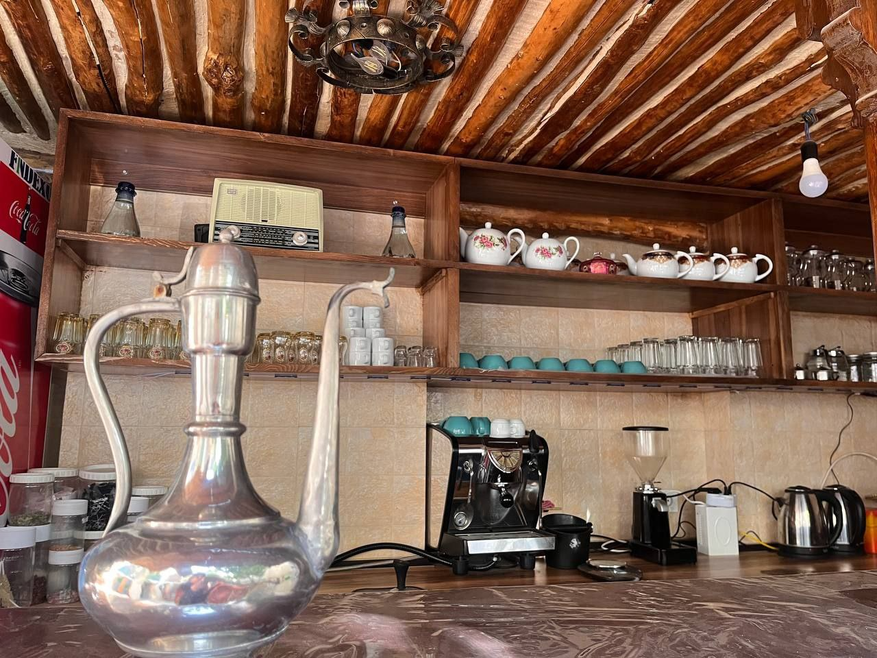 اقامتگاه سنتی تابش "اتاق جهان نما"