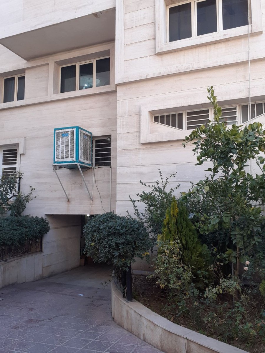 آپارتمان پاسداران، طبقهی دوم، واحد (1)