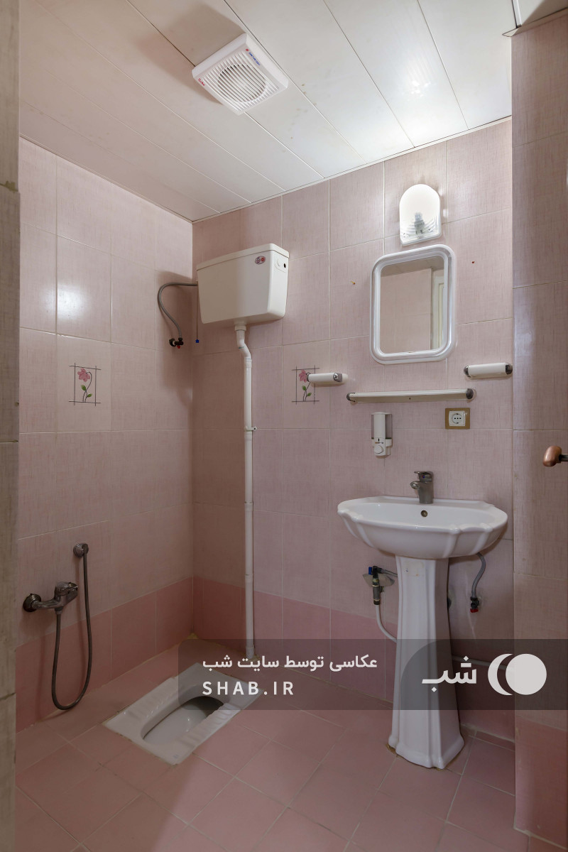 آپارتمان پاسداران، طبقهی دوم، واحد (1)