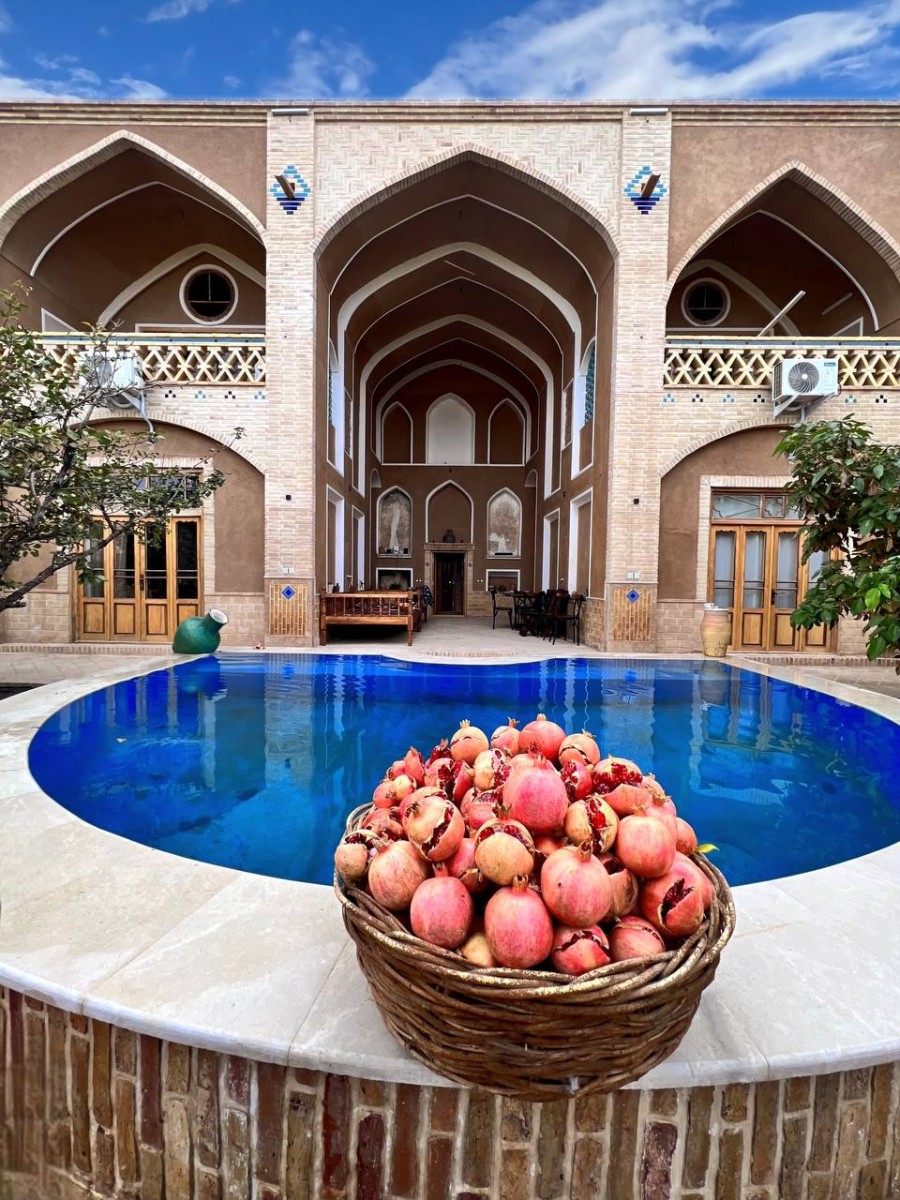 بوم گردی عمارت مهربانو - واحد مهر بانو