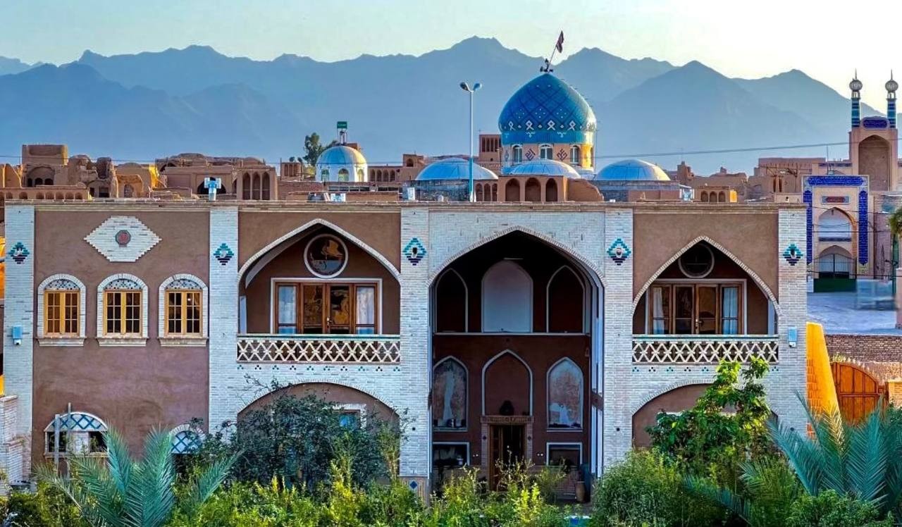 بوم گردی عمارت مهربانو - واحد مهر بانو