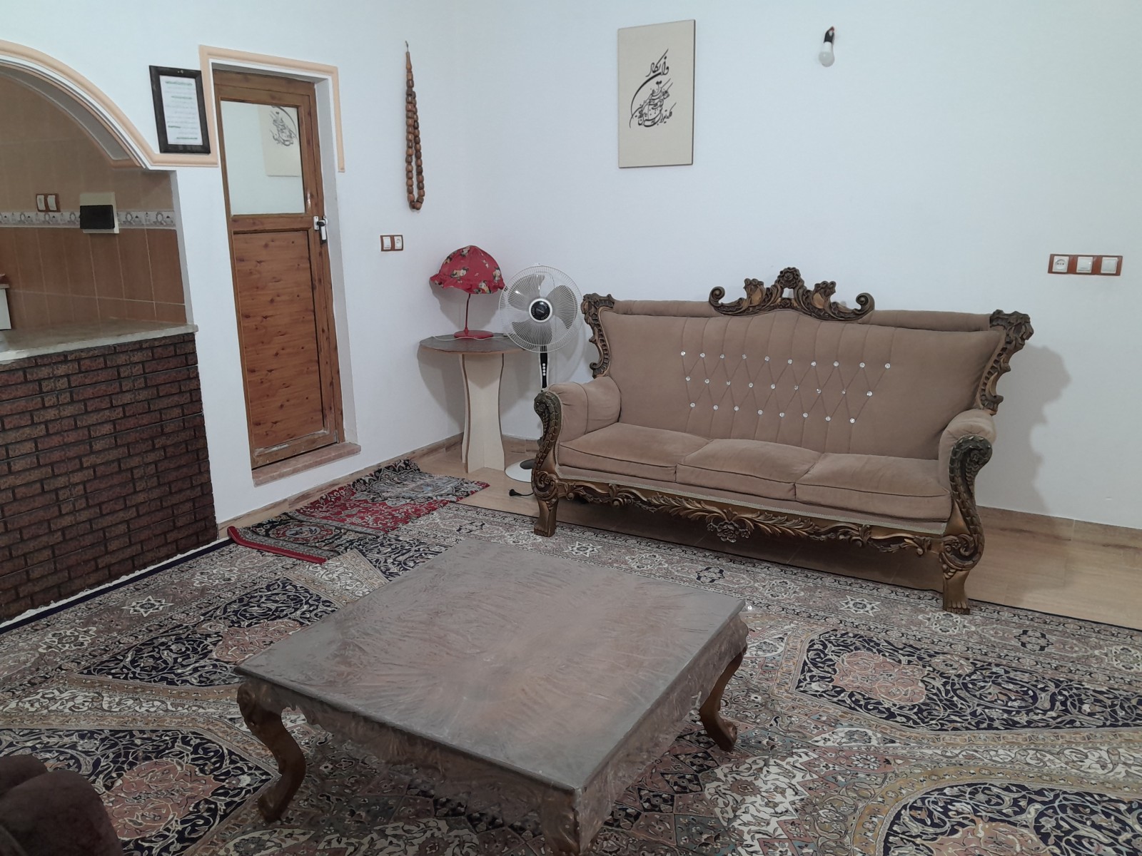 سوئیت اپارتمان شقایق ۲