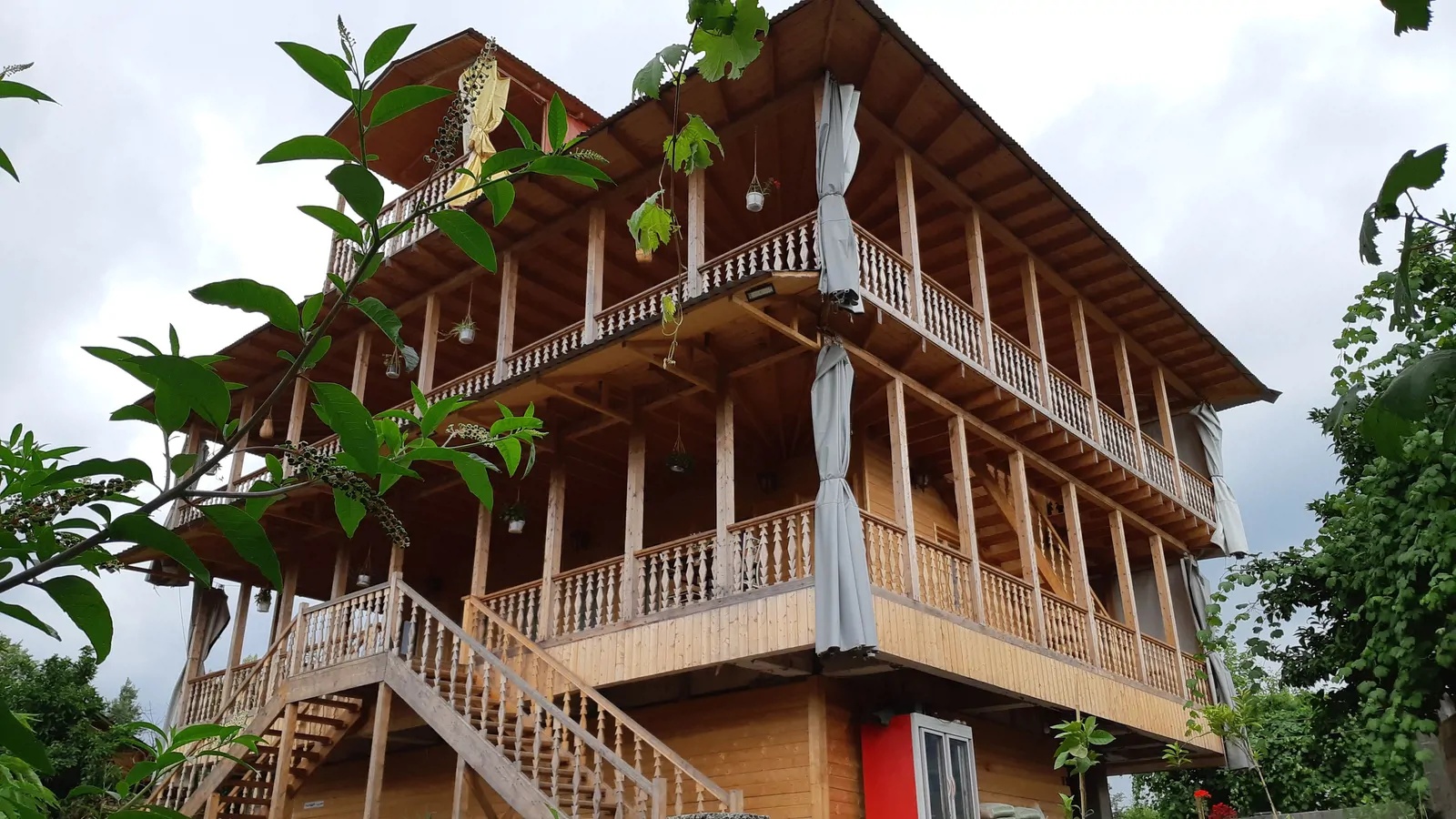 بوم گردی عمارت گلسرا - واحد ۲