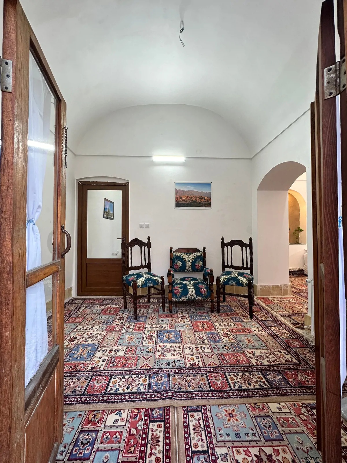 نیلوفرآبی (اتاق 2)