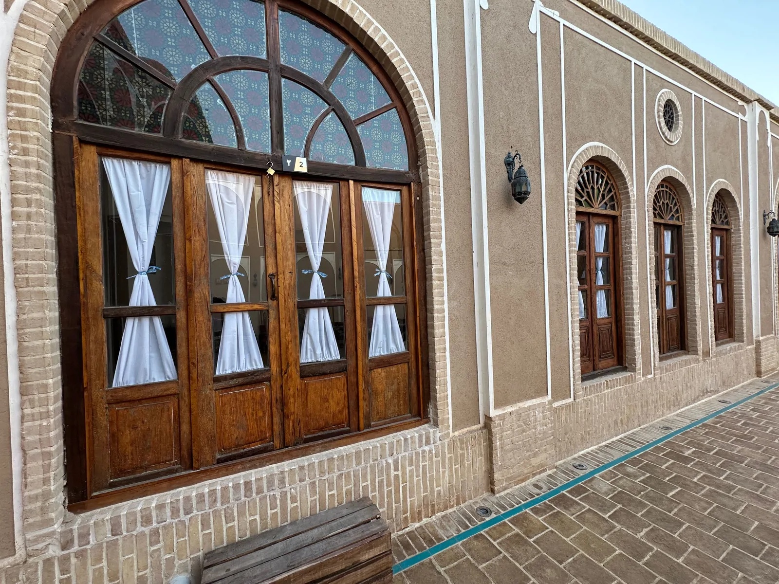 نیلوفرآبی (اتاق 2)