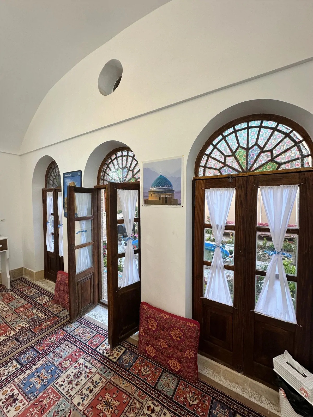 نیلوفرآبی (اتاق 2)