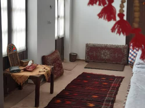اقامتگاه بومگردی کاهگلی (اتاق خاتون)