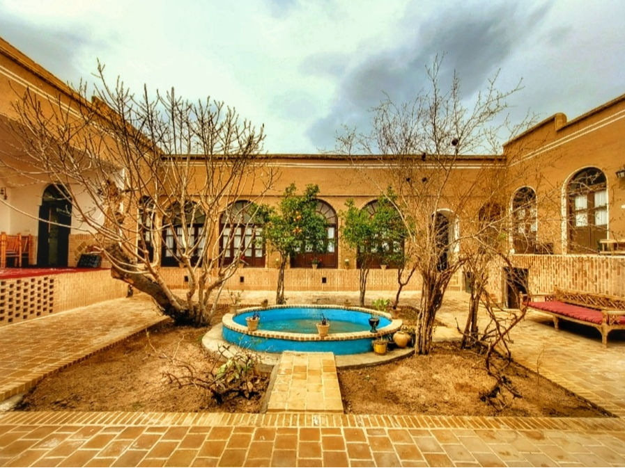 اقامتگاه بومگردی کاهگلی (اتاق خاتون)