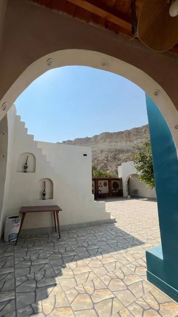 نوساز ستاره خلف (اتاق ۲۰۱) با صبحانه رایگان