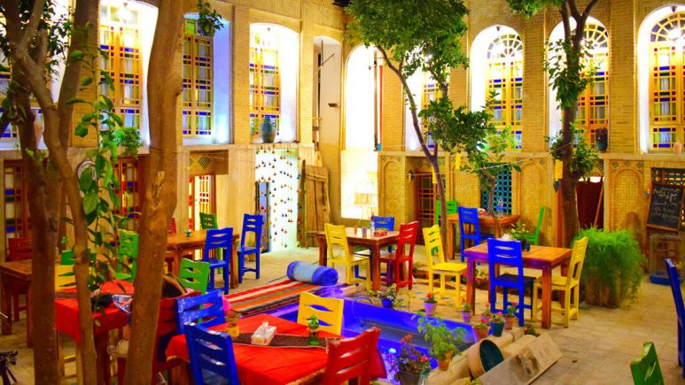 عمارت هفت رنگ