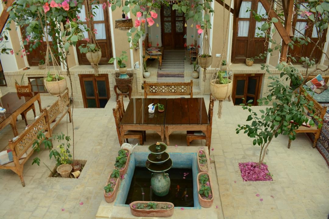 مجموعه اقامتی الهه "اتاق یاس"