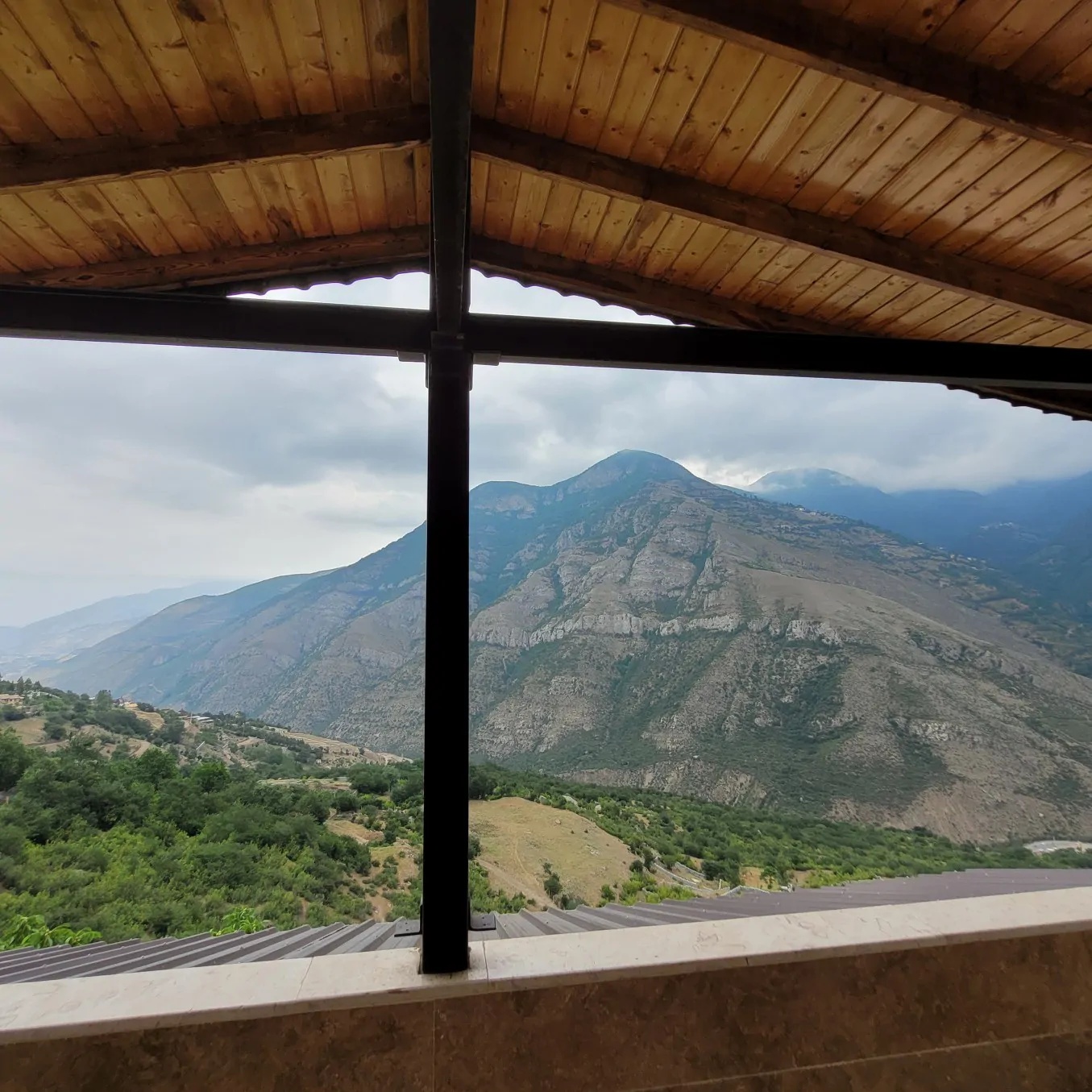 یک خوابه جنگلی سنگسی