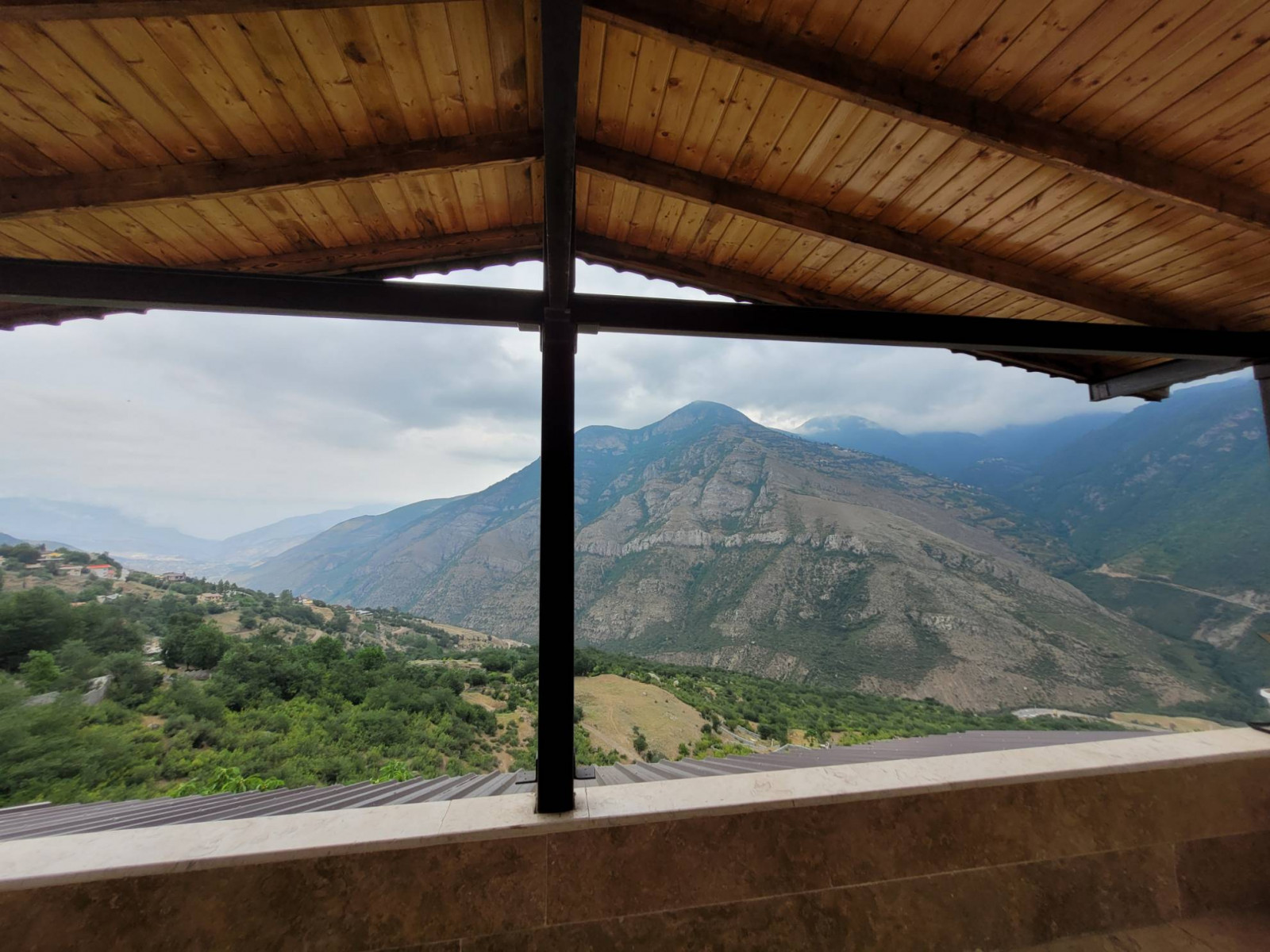 یک خوابه جنگلی سنگسی
