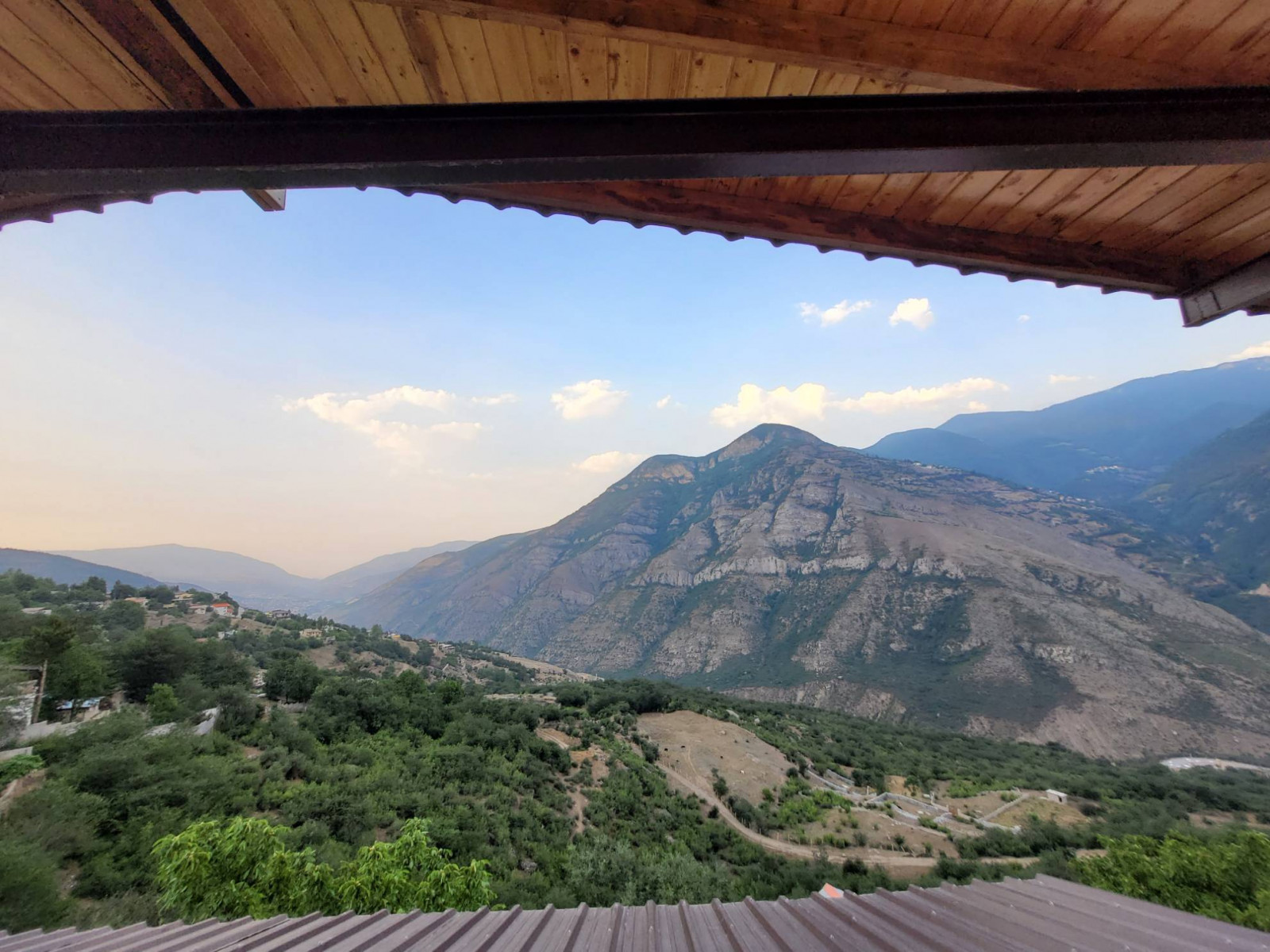 یک خوابه جنگلی سنگسی