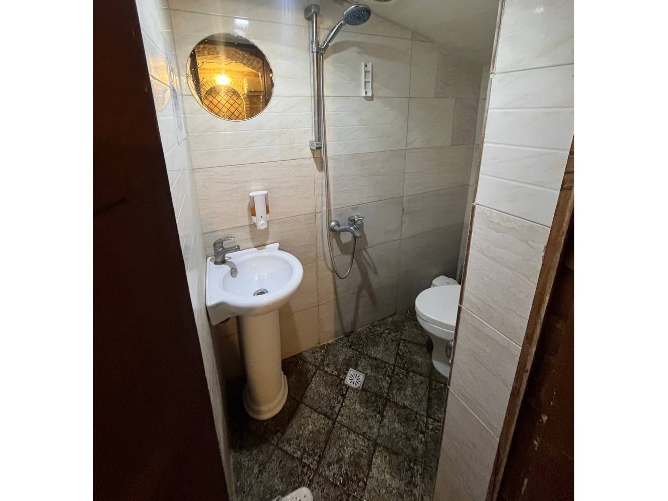 عمارت هفت رنگ