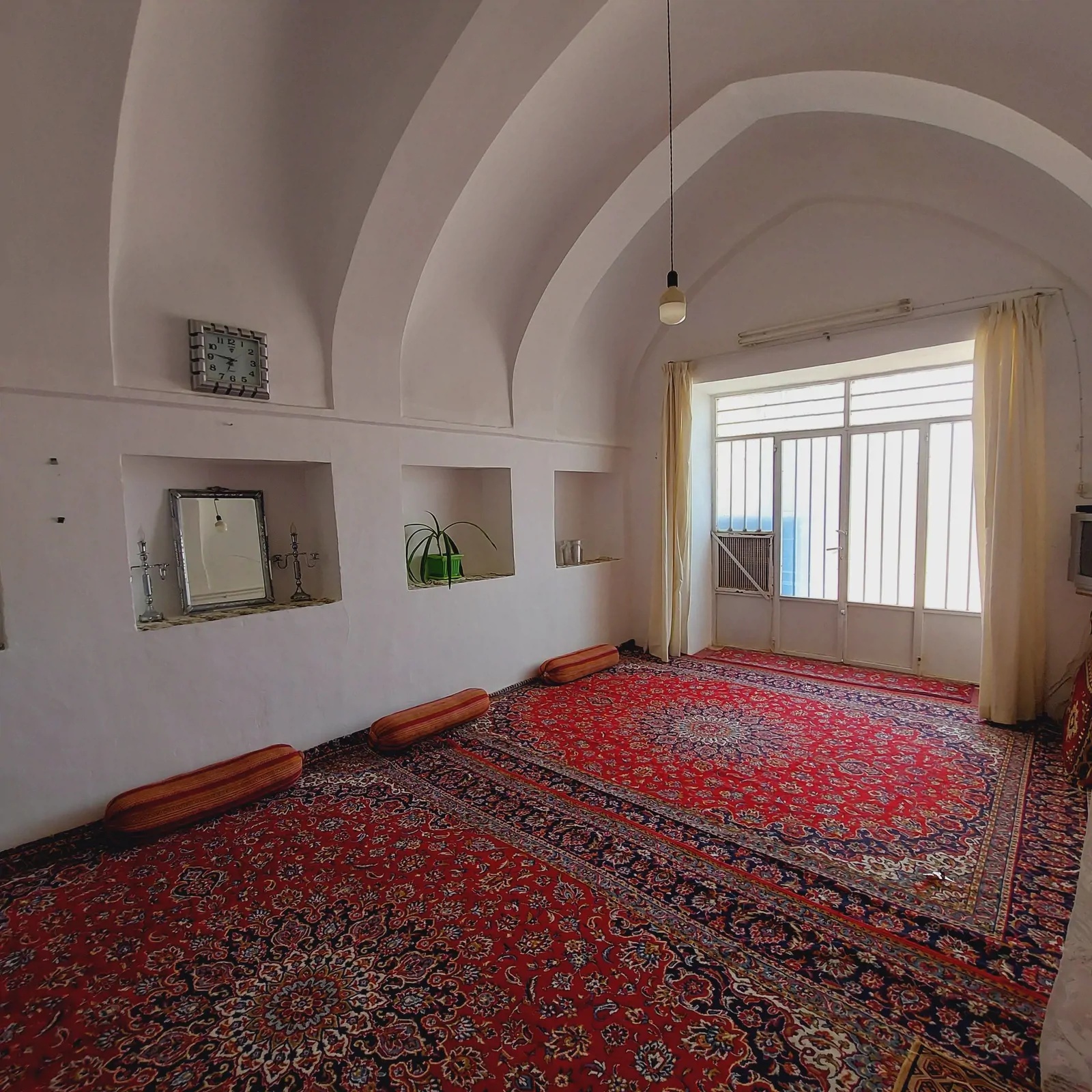 شمس العماره _ واحد سی طاقچه