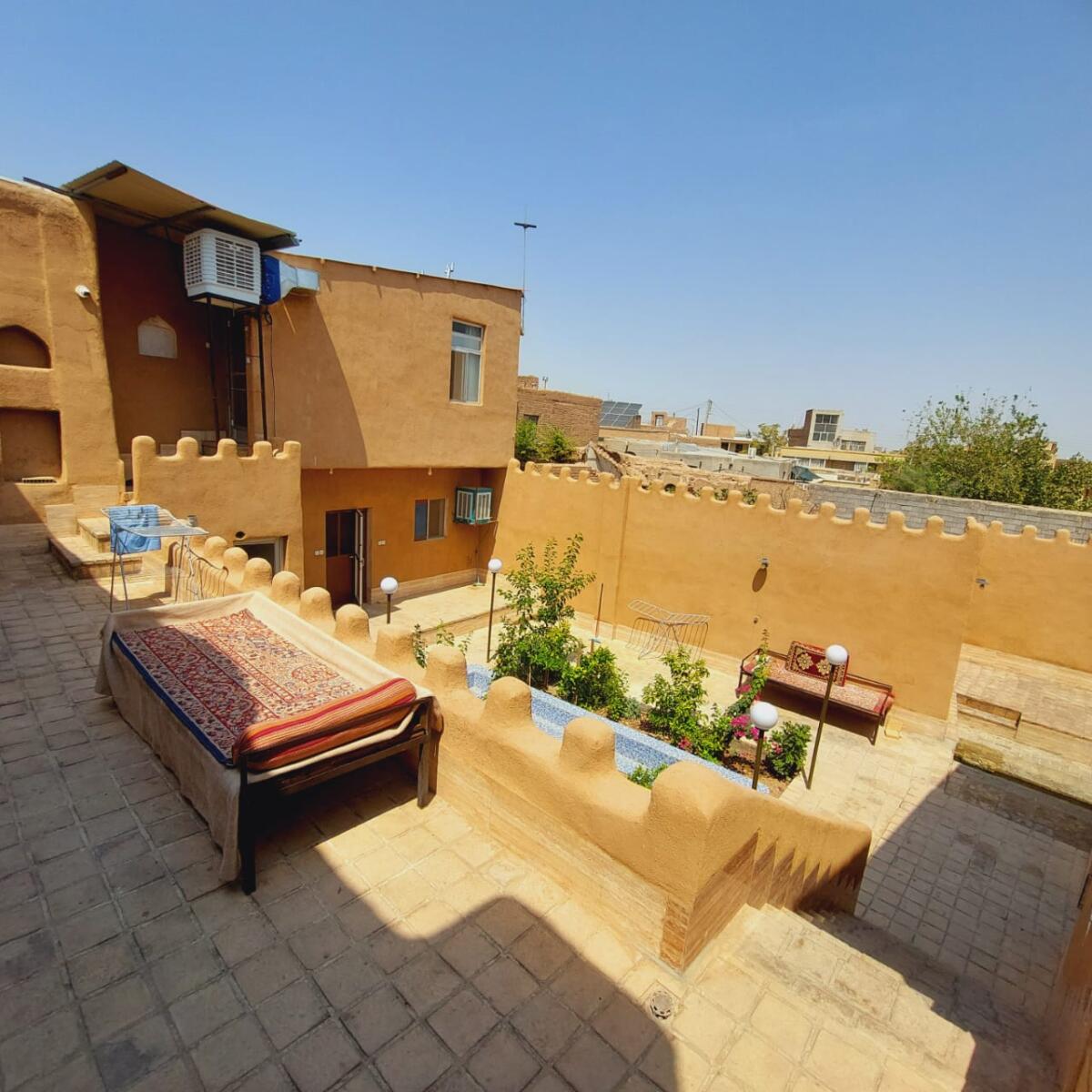 شمس العماره _ واحد سی طاقچه