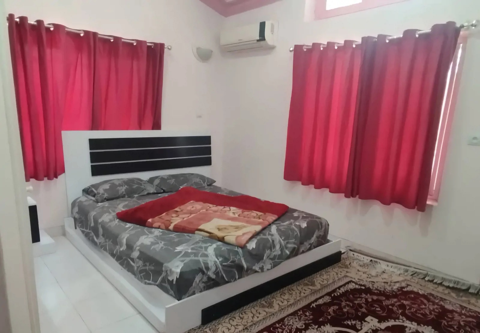 ساحلی استخردار آبگرم علیزاده