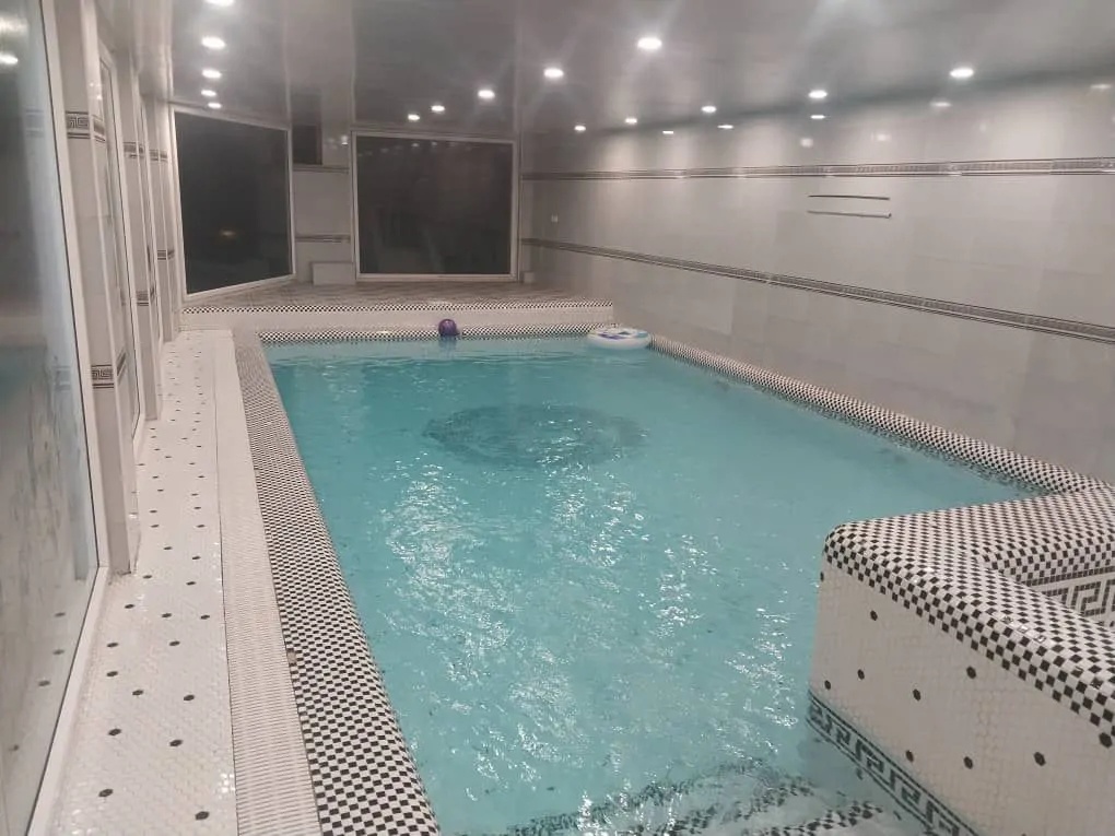 ساحلی استخردار آبگرم علیزاده