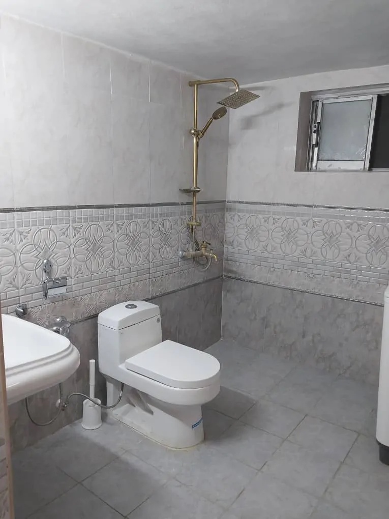 ساحلی استخردار آبگرم علیزاده