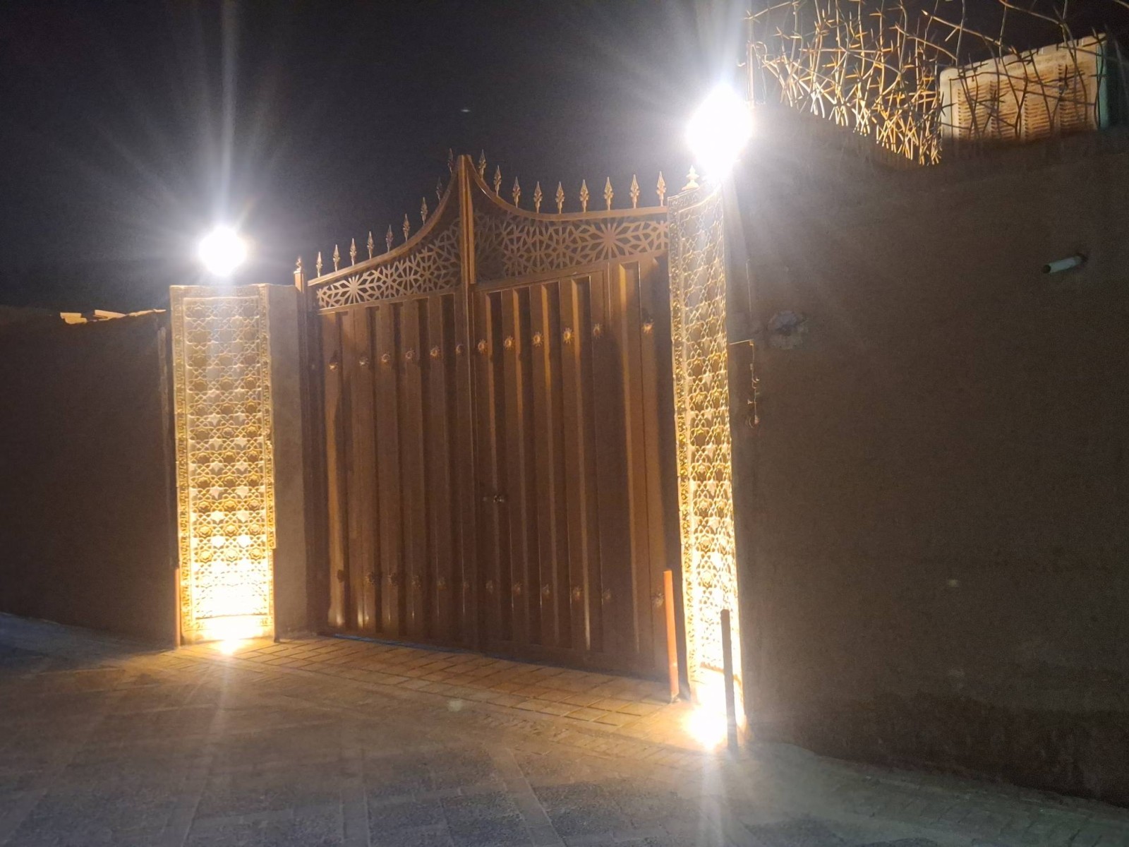اجاره بوم گردی عمارت بانو - واحد کاهگلی یزد