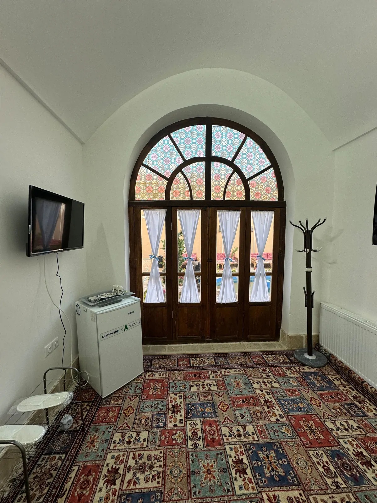 نیلوفرآبی (اتاق 1)
