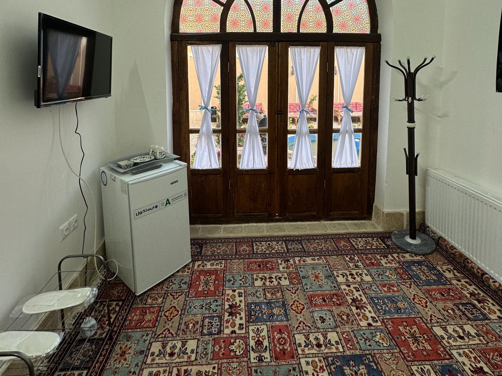 نیلوفرآبی (اتاق 1)