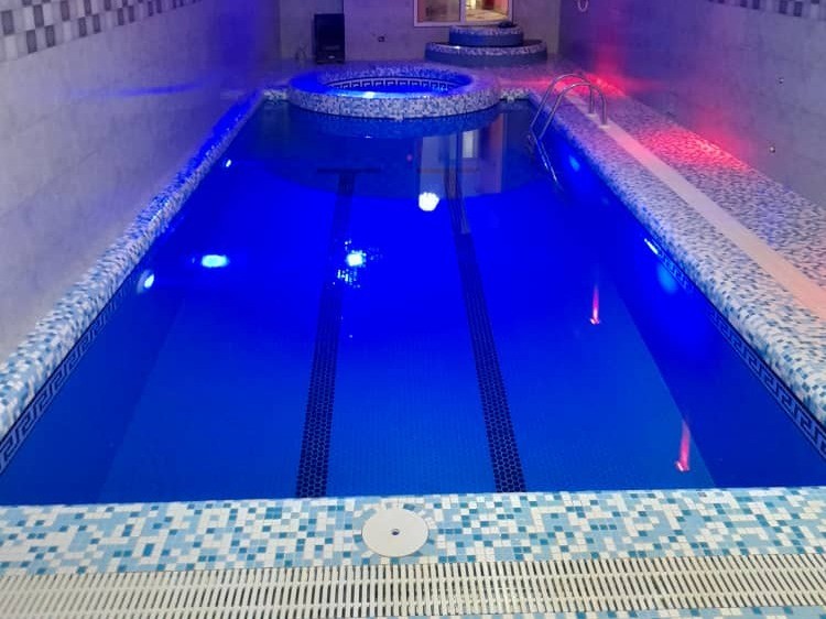 ویلای دو خوابه استخردار و جکوزی آبگرم بیلیارد