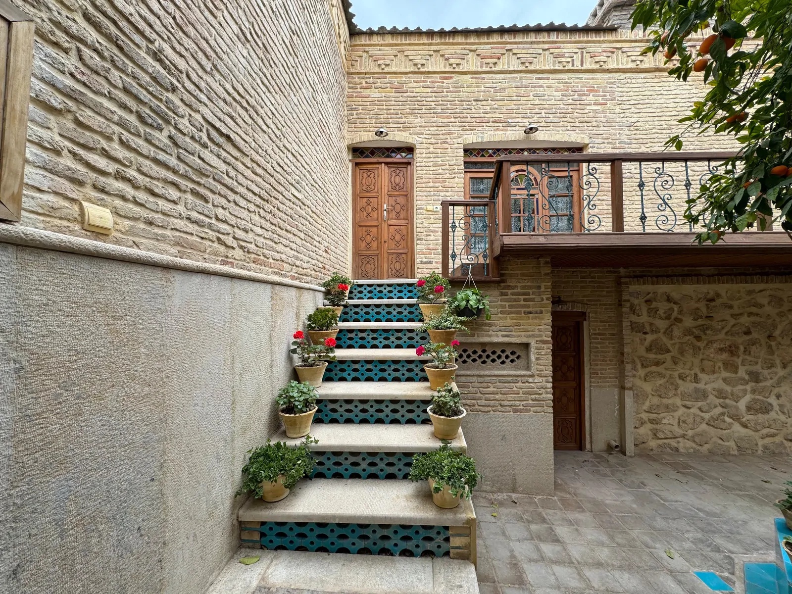 جانان (شور) با صبحانه رایگان