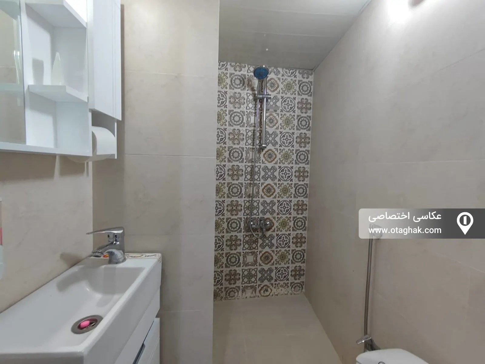 آیدا بانو (اتاق آبی)