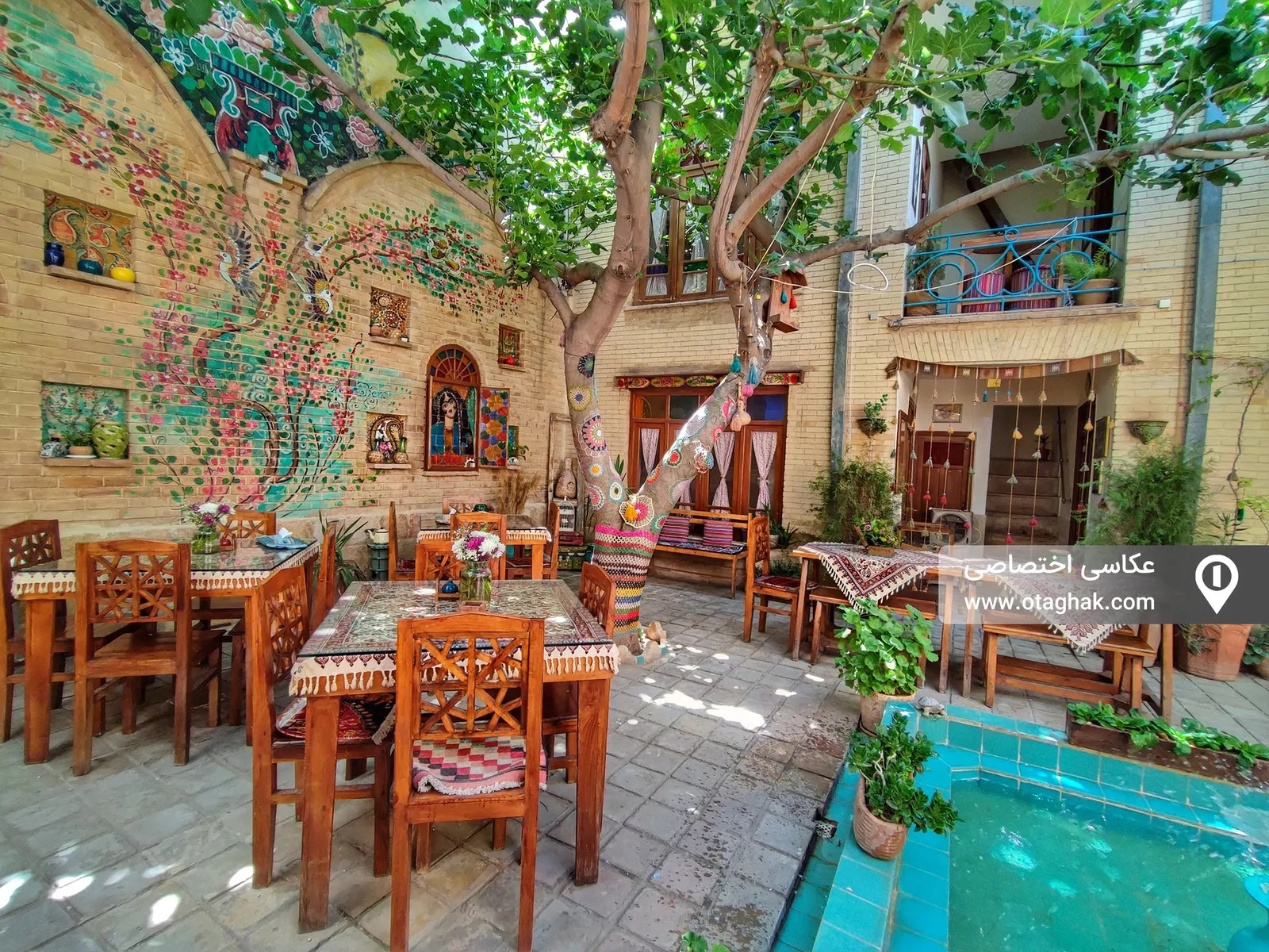 اقامتگاه بومگَردی "ماه‌سُلطان" اتاق شه بانو