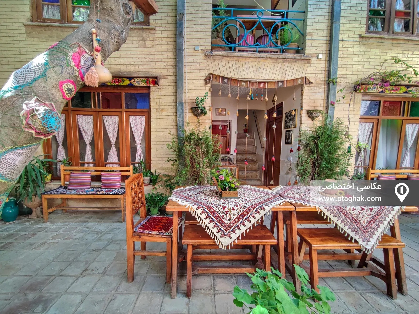 اقامتگاه بومگَردی "ماه‌سُلطان" اتاق شه بانو